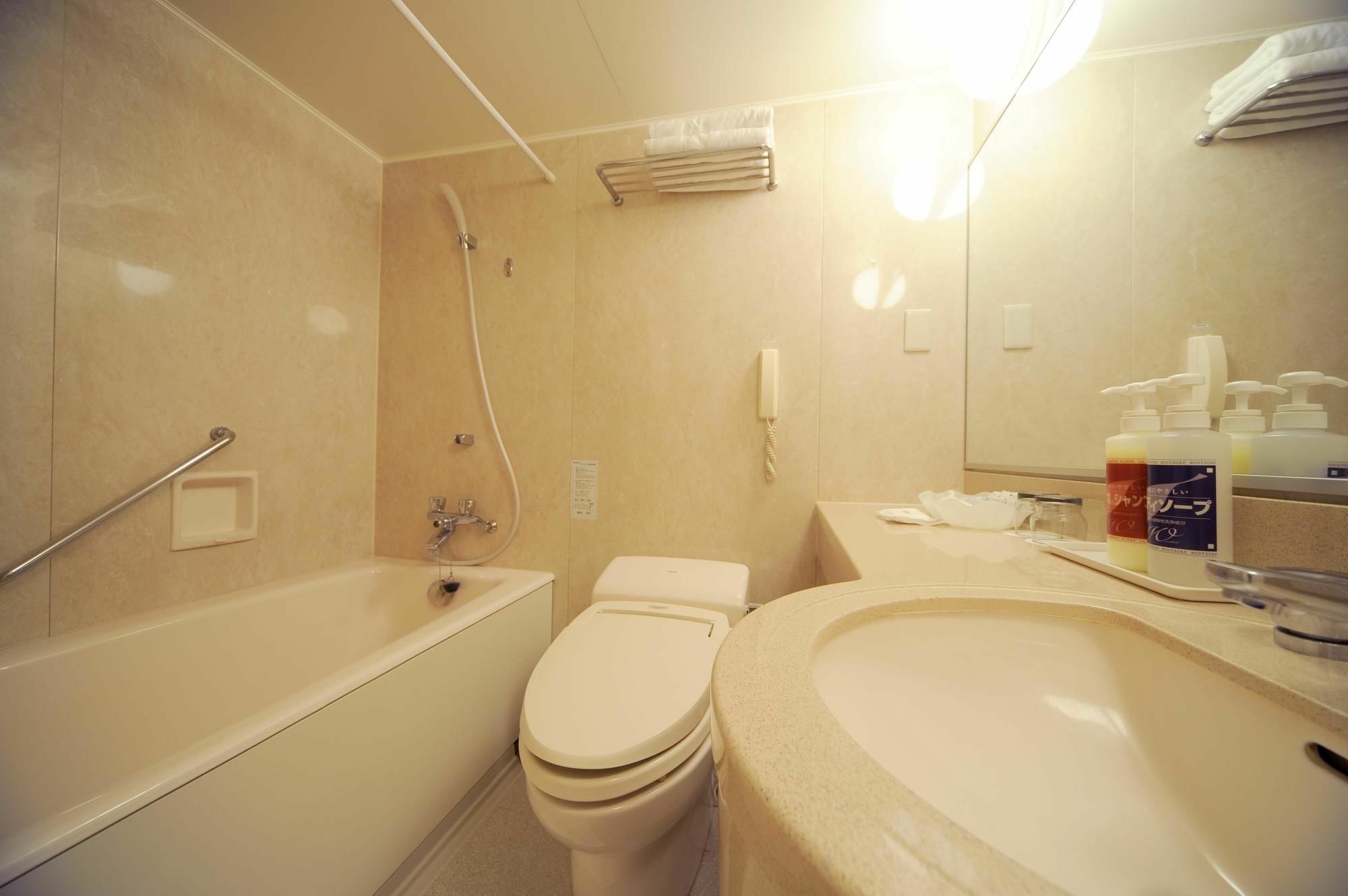 Bright Park Hotel Kōchi Екстериор снимка